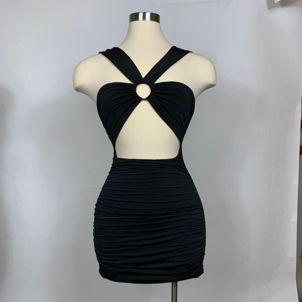 Women's Black Sleeveless Stretchy Double layered O Ring Dress